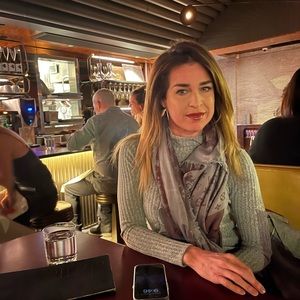 Meet your Posher, Caroline